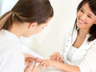 Nail rắc bột
