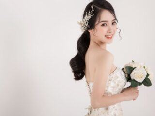 Trang điểm cô dâu