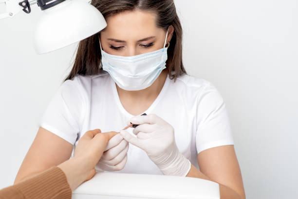Chi phí học nail từ cao đến thấp