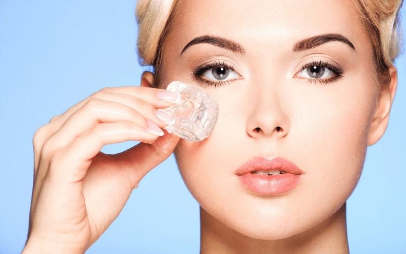 Giảm sưng mụn bằng phương pháp chườm đá