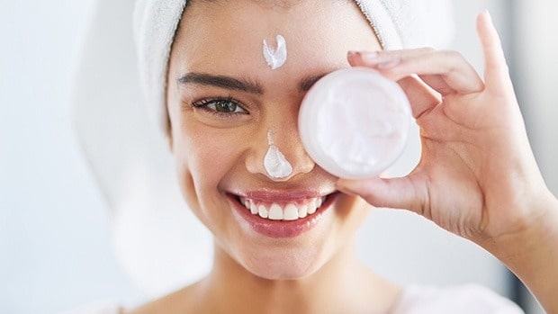 kem dưỡng ẩm cho da khô hiệu quả phổ biến