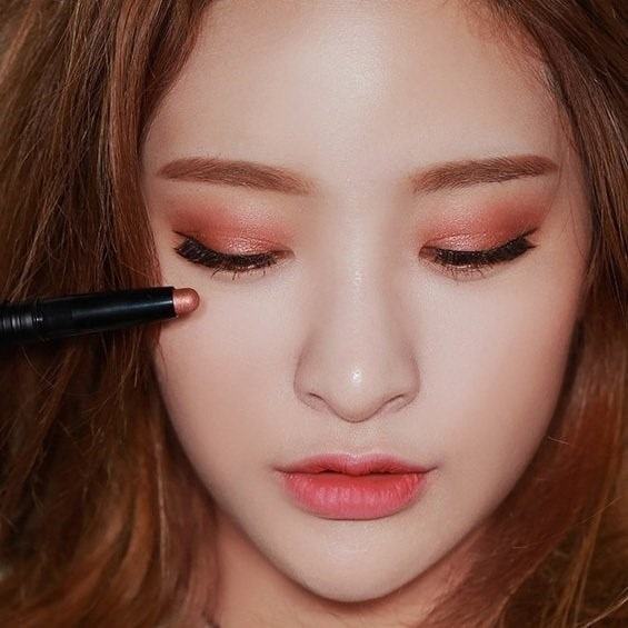 Makeup tone hồng nên lưu ý