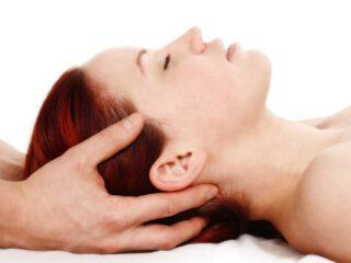 massage cổ thư giãn