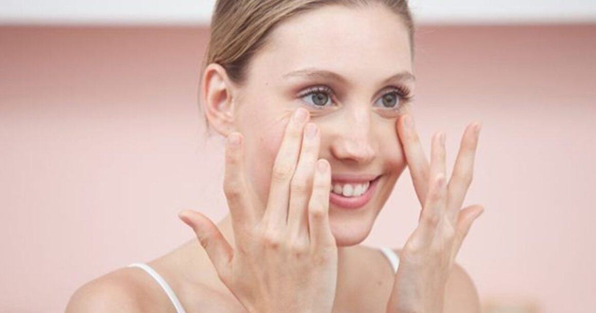 3 Bài tập massage mắt giúp “cửa sổ cho tâm hồn” khoẻ mạnh hơn 53 bài tập massage mắt giúp mắt khỏe mạnh
