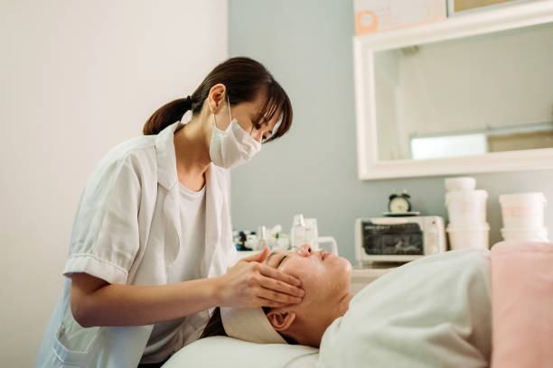 Nghề dễ xin việc kỹ thuật viên spa