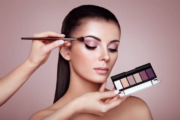 Nghề make up không cần nhiều bằng cấp