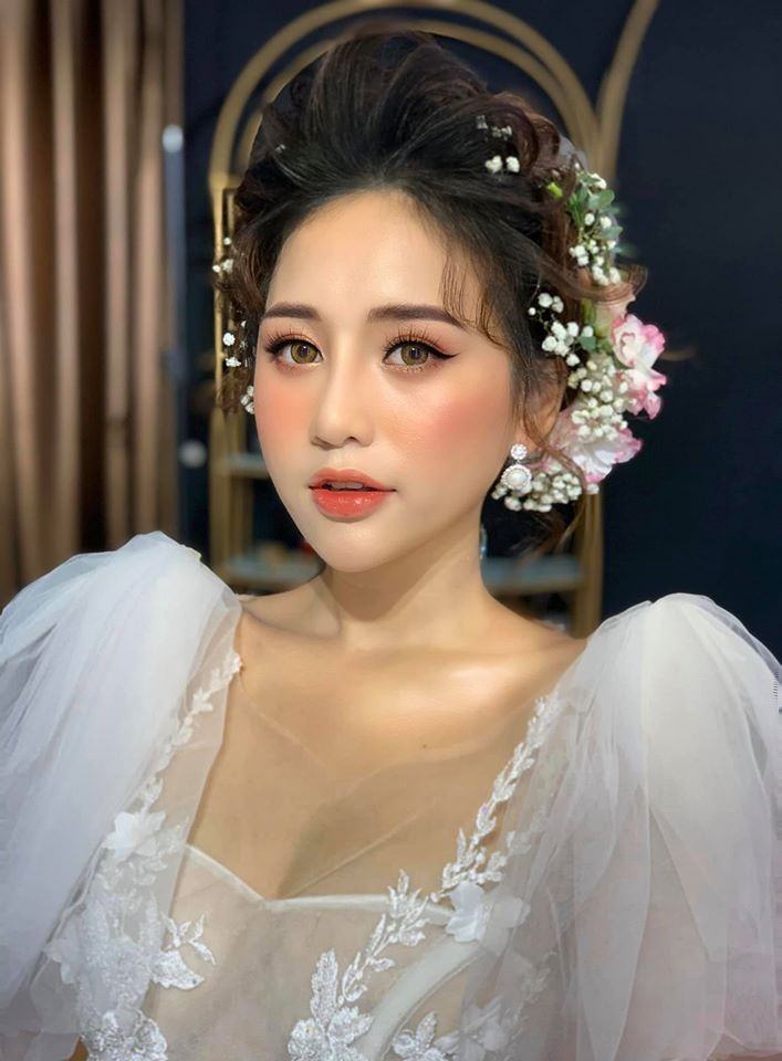 Top 7 phong cách trang điểm cô dâu thịnh hành 2023