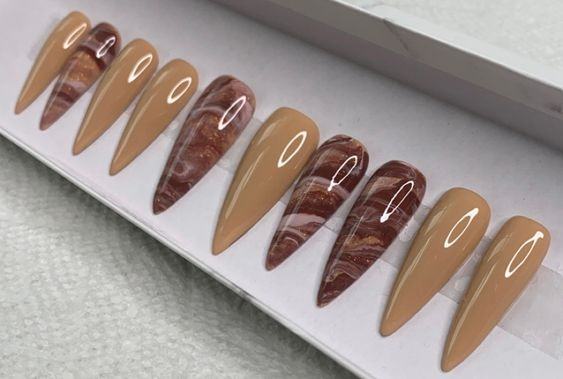 Bộ nail loang vân gỗ độc đáo